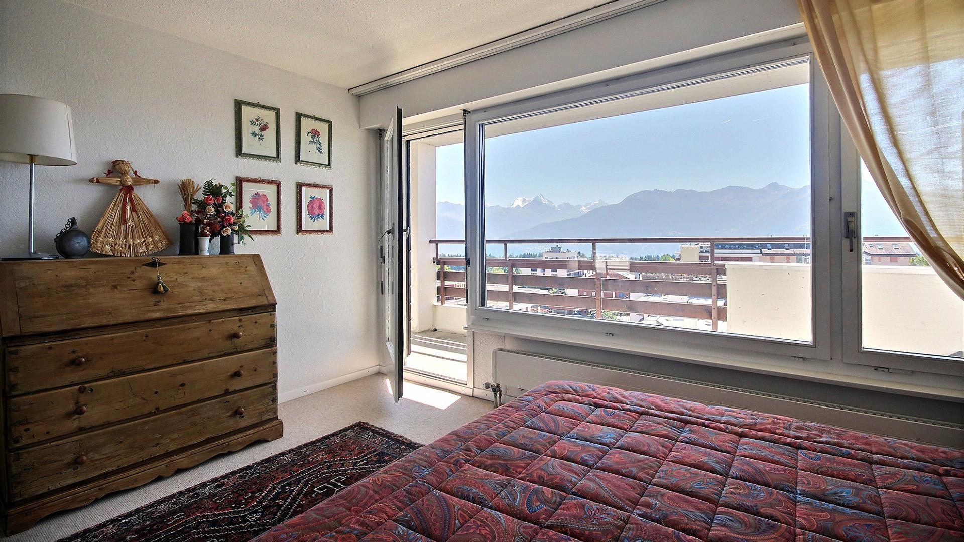 A vendre 3963 Crans-Montana Attique pi&egrave;ce(s) 4.5