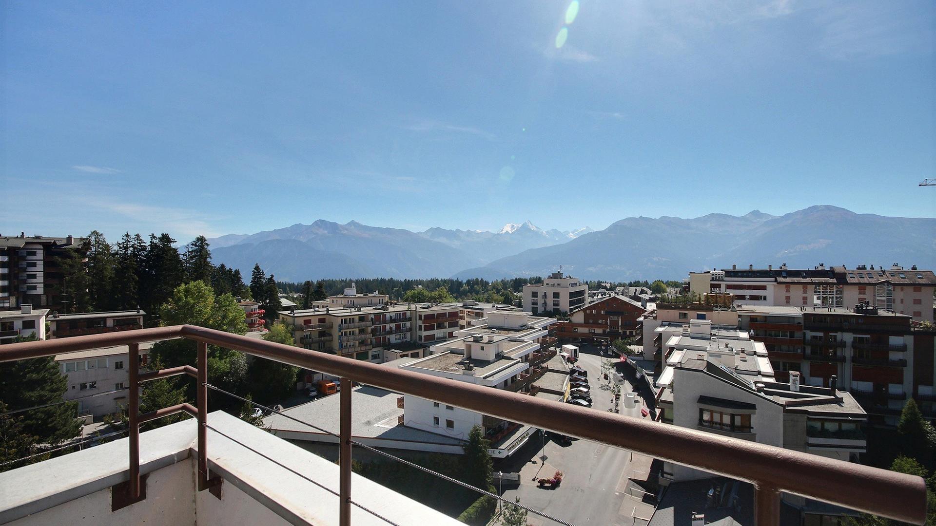 A vendre 3963 Crans-Montana Attique pi&egrave;ce(s) 4.5