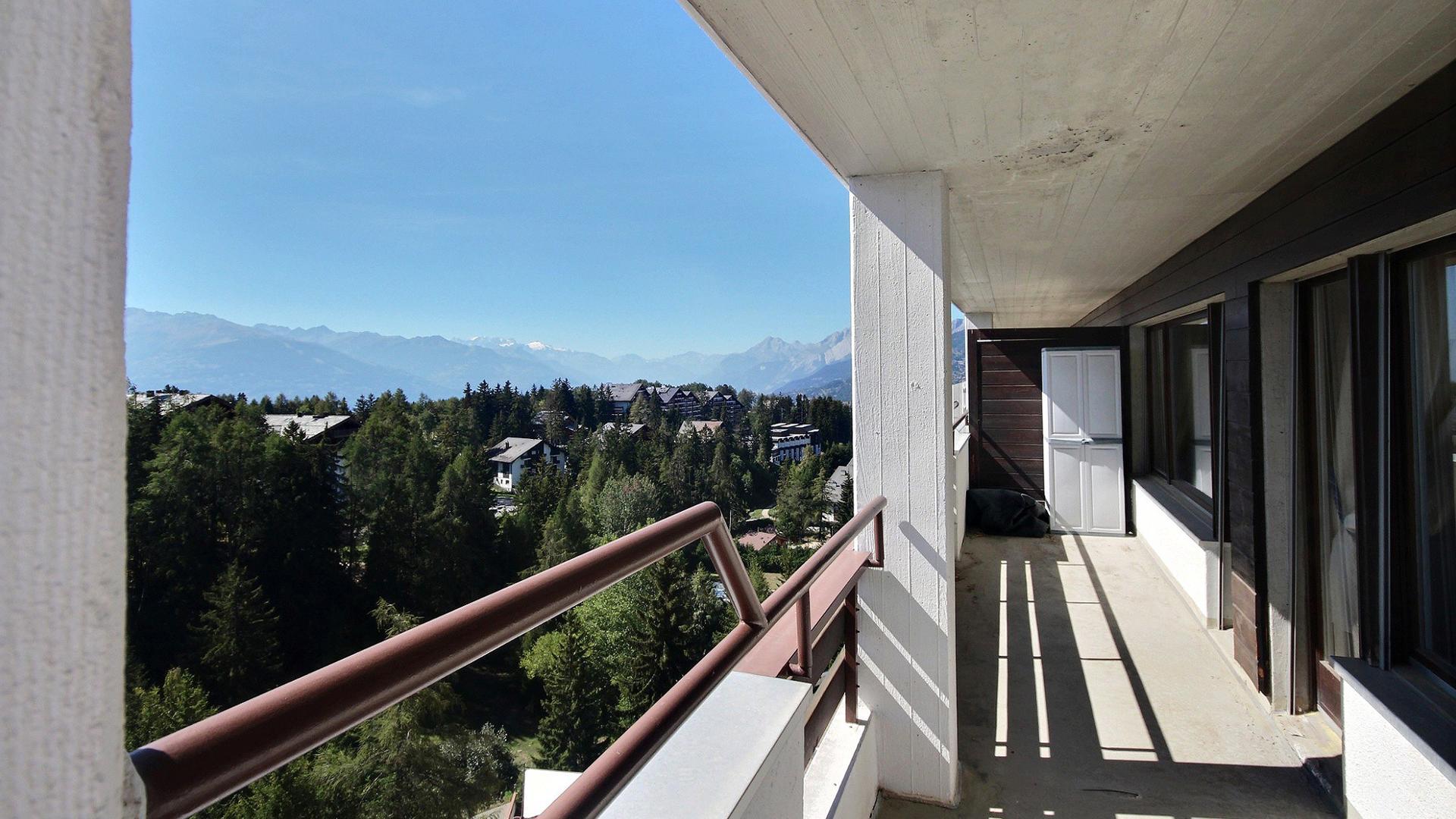 A vendre 3963 Crans-Montana Attique pi&egrave;ce(s) 4.5