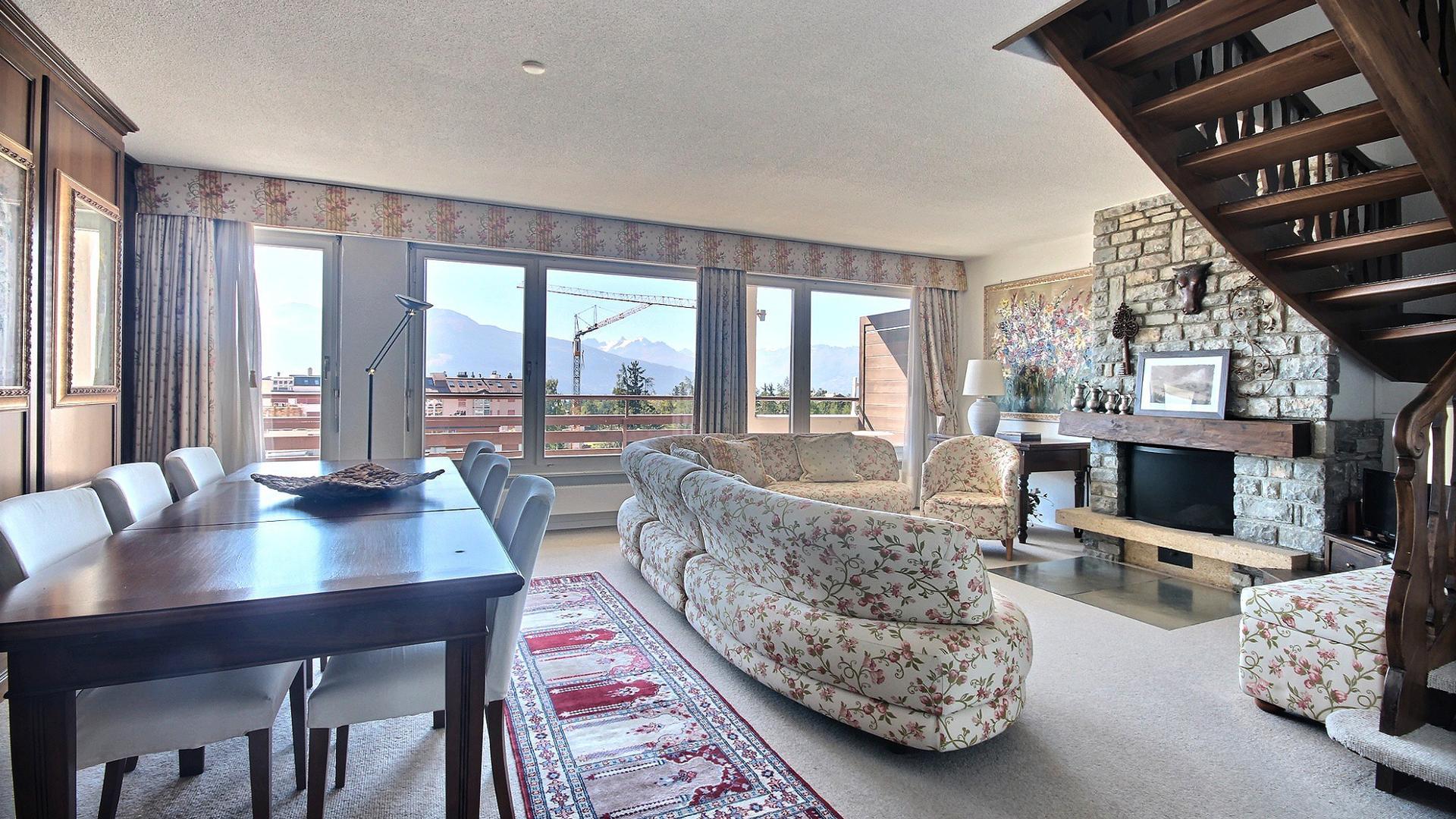 A vendre 3963 Crans-Montana Attique pi&egrave;ce(s) 4.5