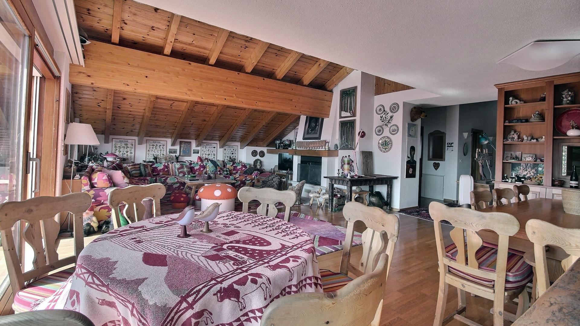 A vendre 3963 Crans-Montana Attique pi&egrave;ce(s) 5.5