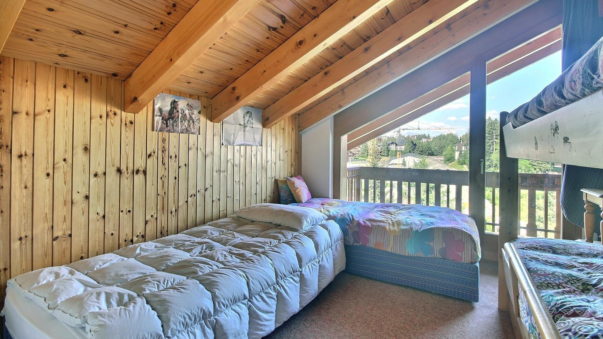 A vendre 3963 Crans-Montana Attique pi&egrave;ce(s) 5.5