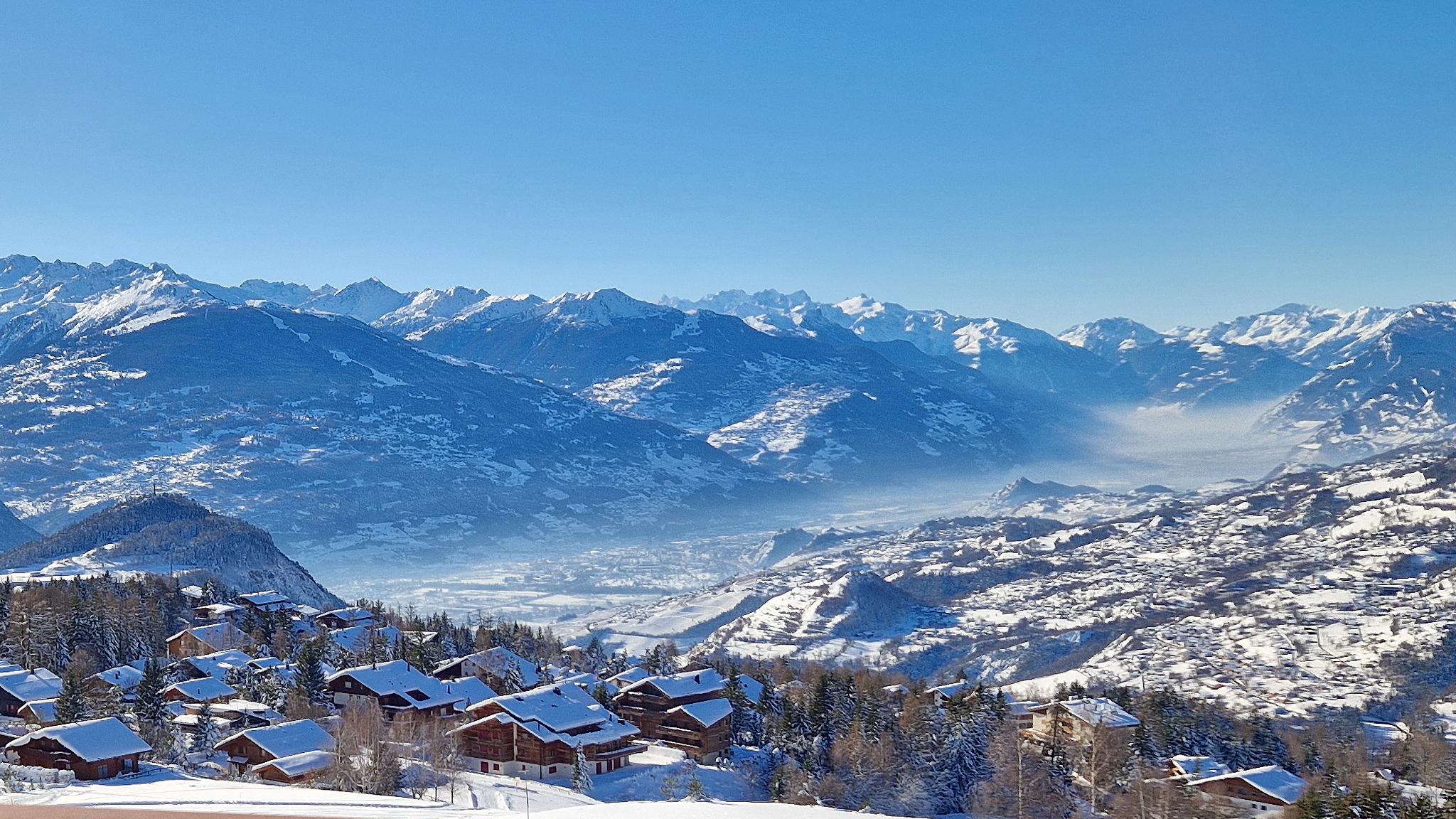 A vendre 3963 Crans-Montana Attique pièce(s) 5.5