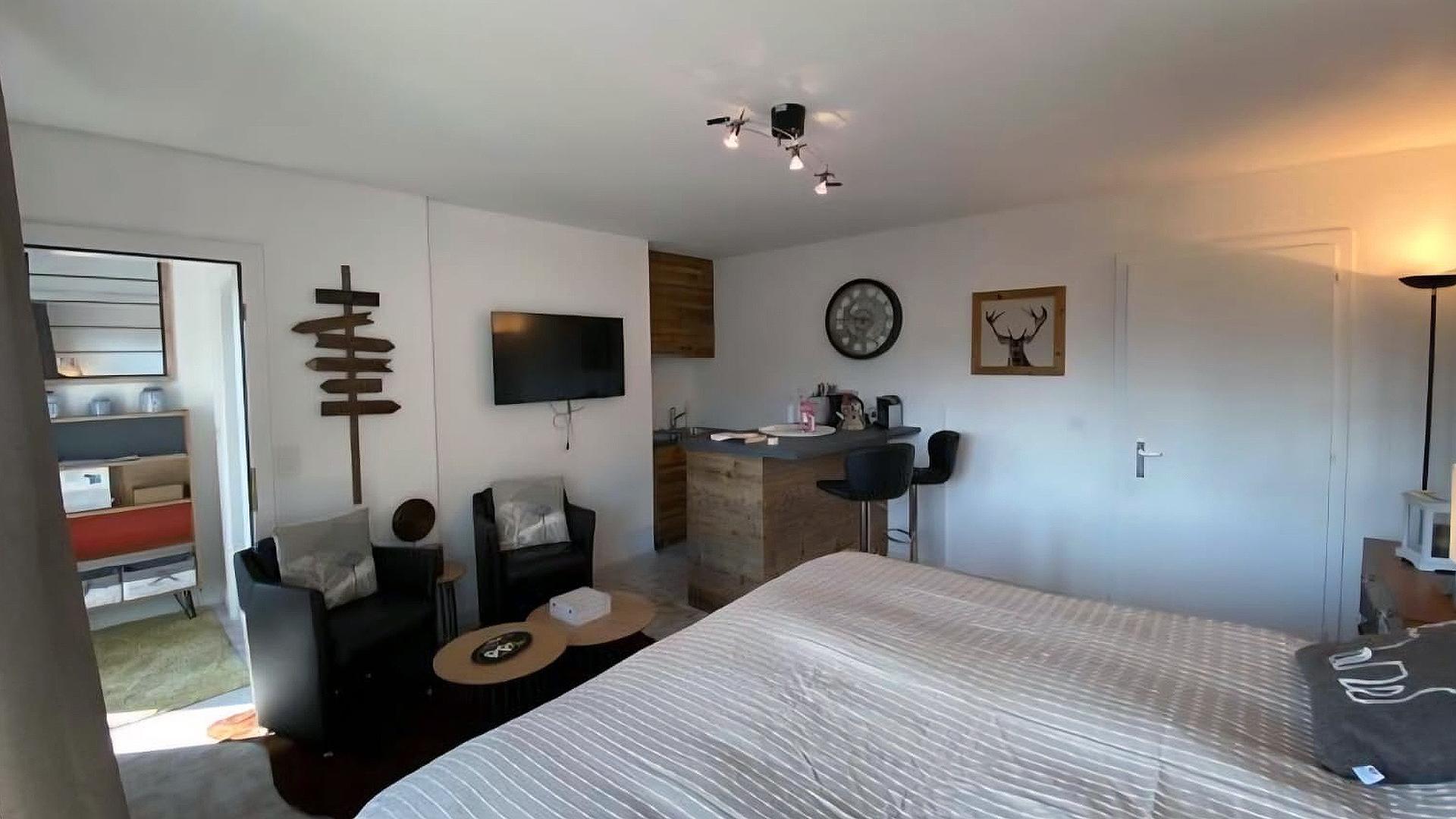 A vendre 3963 Crans-Montana Studio pi&egrave;ce(s) 1.5