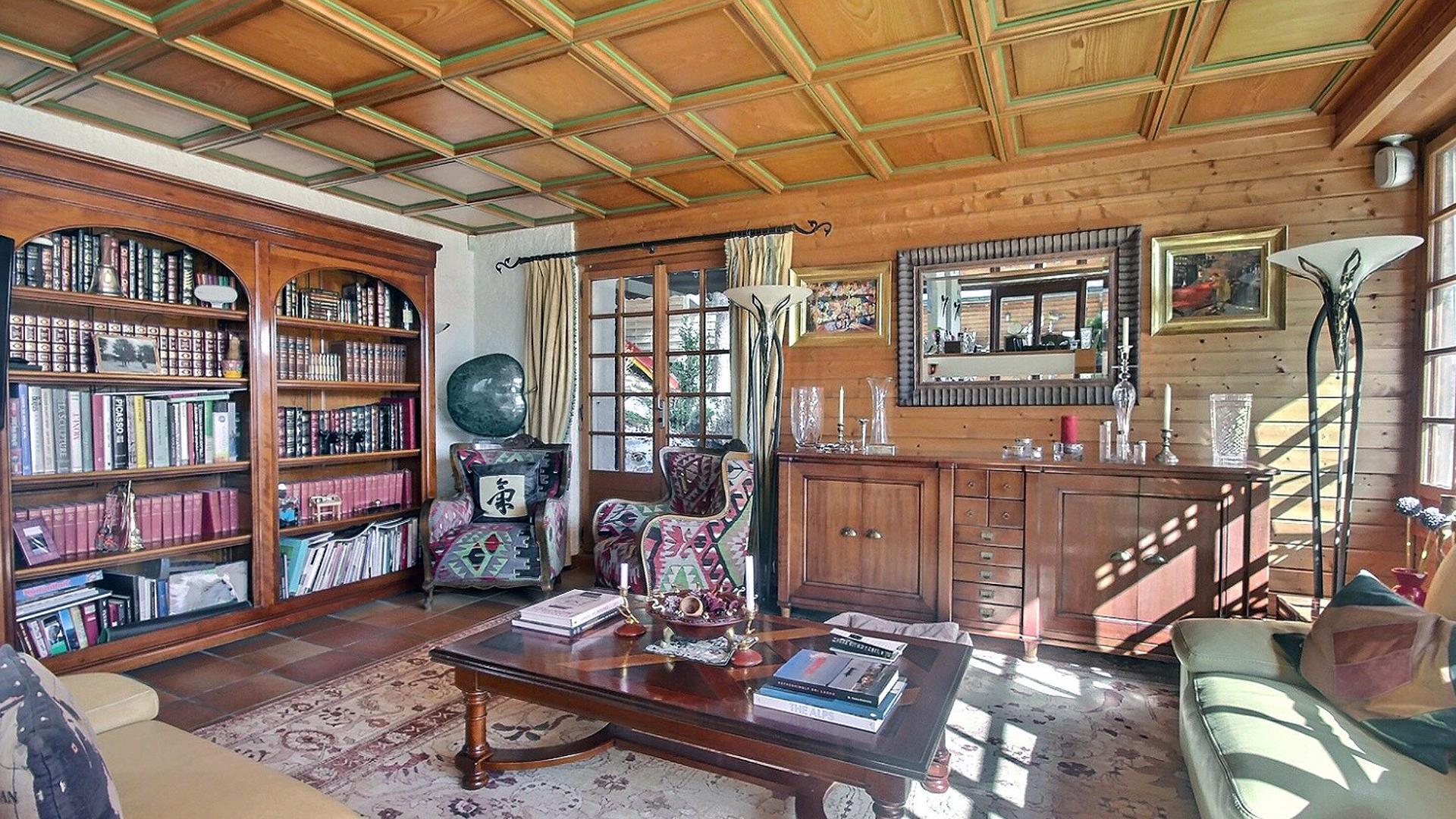 A vendre 3963 Crans-Montana Chalet pi&egrave;ce(s) 8.5