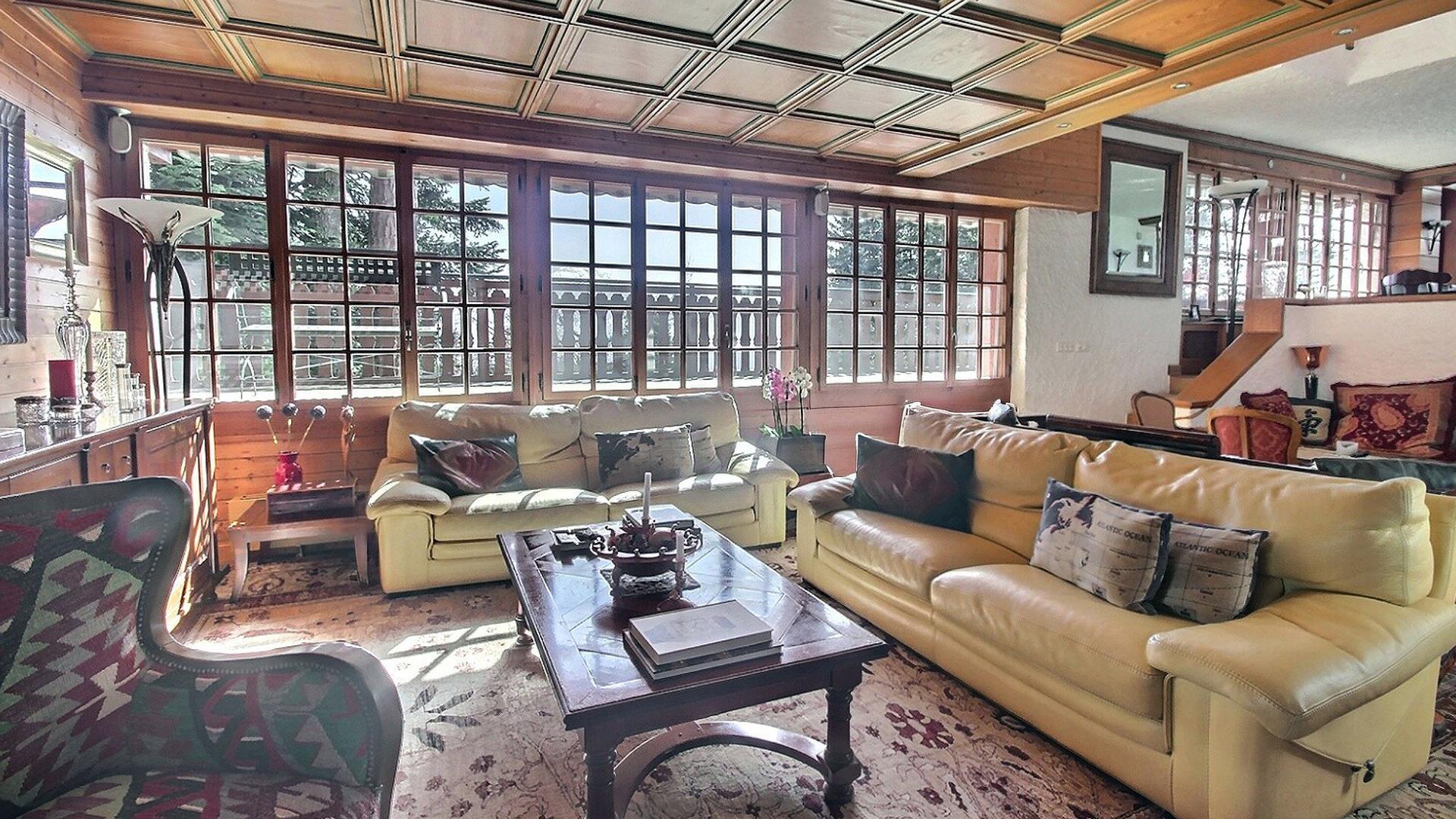 A vendre 3963 Crans-Montana Chalet pi&egrave;ce(s) 8.5