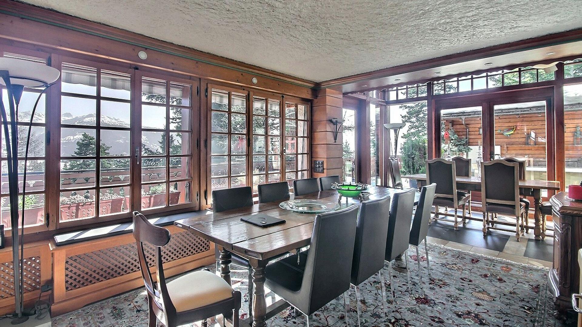 A vendre 3963 Crans-Montana Chalet pi&egrave;ce(s) 8.5