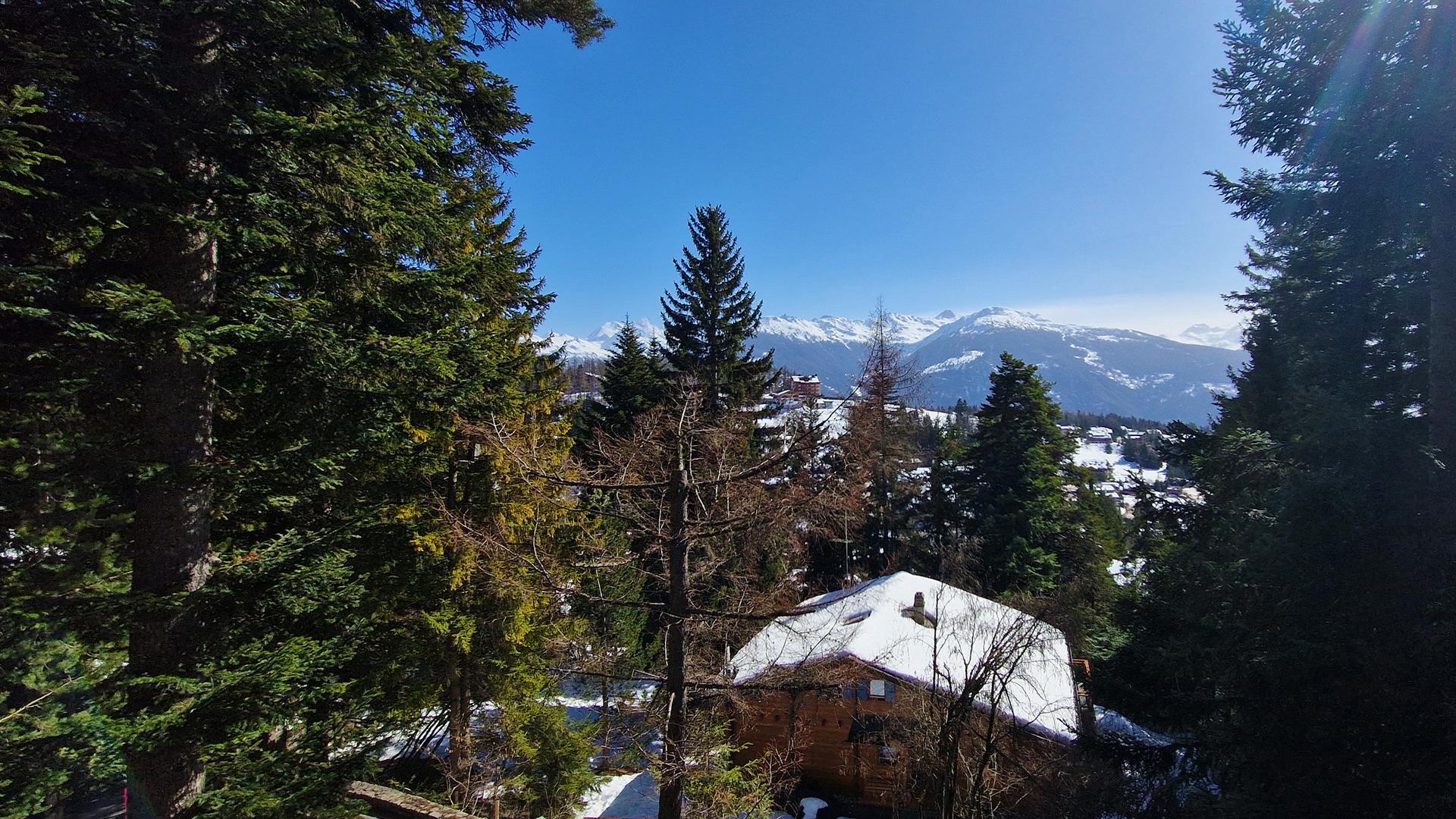 A vendre 3963 Crans-Montana Chalet pi&egrave;ce(s) 8.5