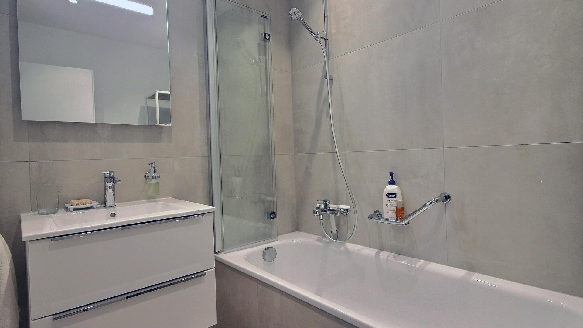 A vendre 3971 Crans-Montana Maison pi&egrave;ce(s) 5.5